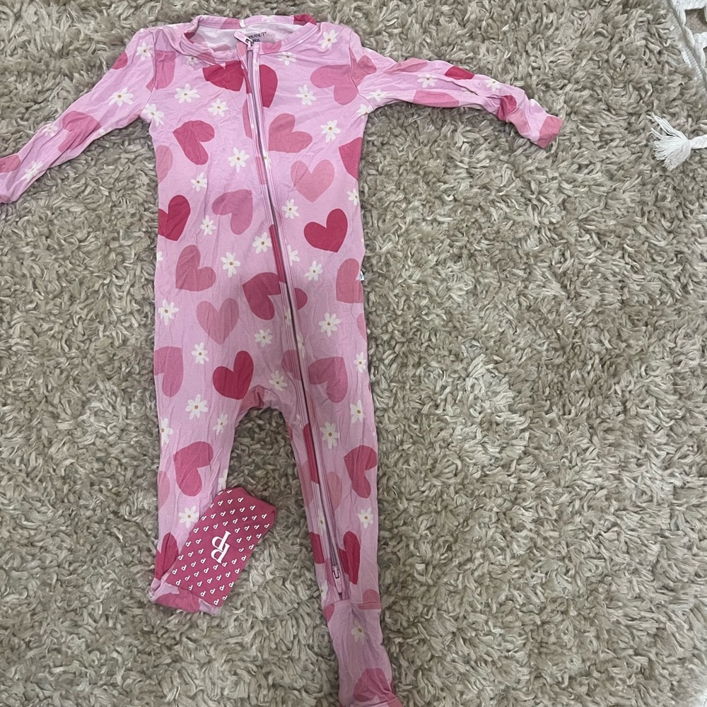 Posh Peanut Pink and Red Heart Footie